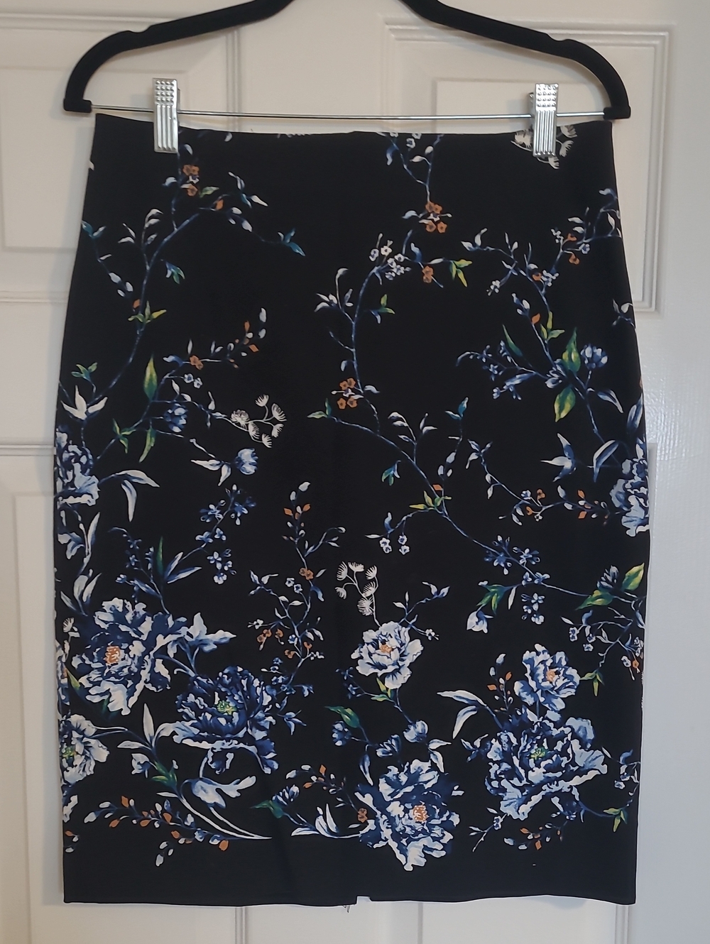 White House Black Market Black Floral Pencil Skirt with Blue Accents